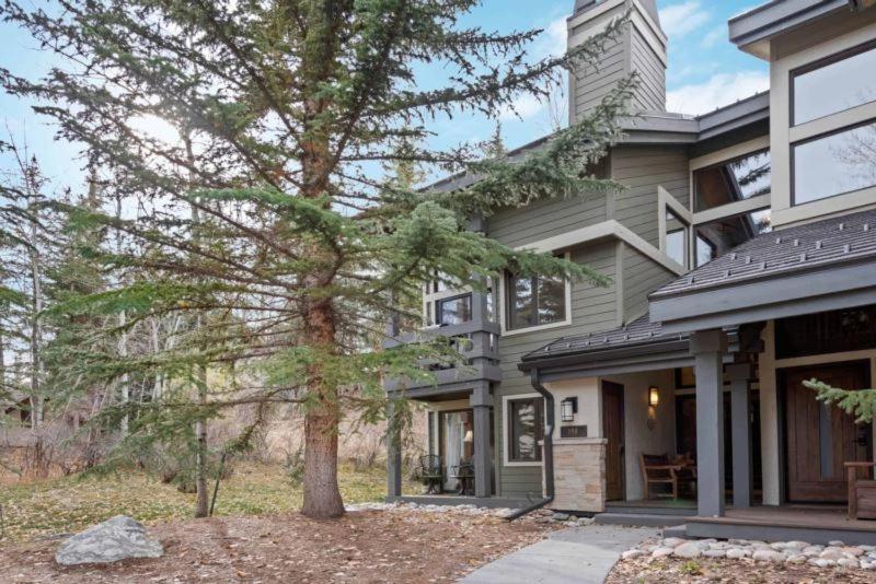 Ridgepoint Townhome 198 By East West Hospitality Beaver Creek Exterior photo